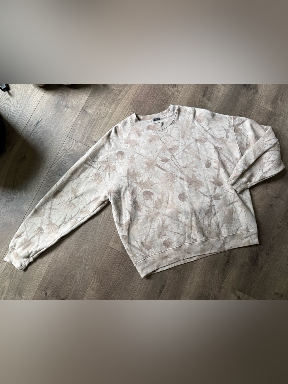 Abercrombie & Fitch Oversized A&F Soft Essentials Men's Camo Crewneck Sweatshirt
